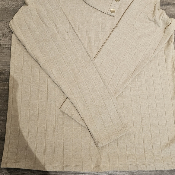 Women Cream Sweater - Picture 2 of 4
